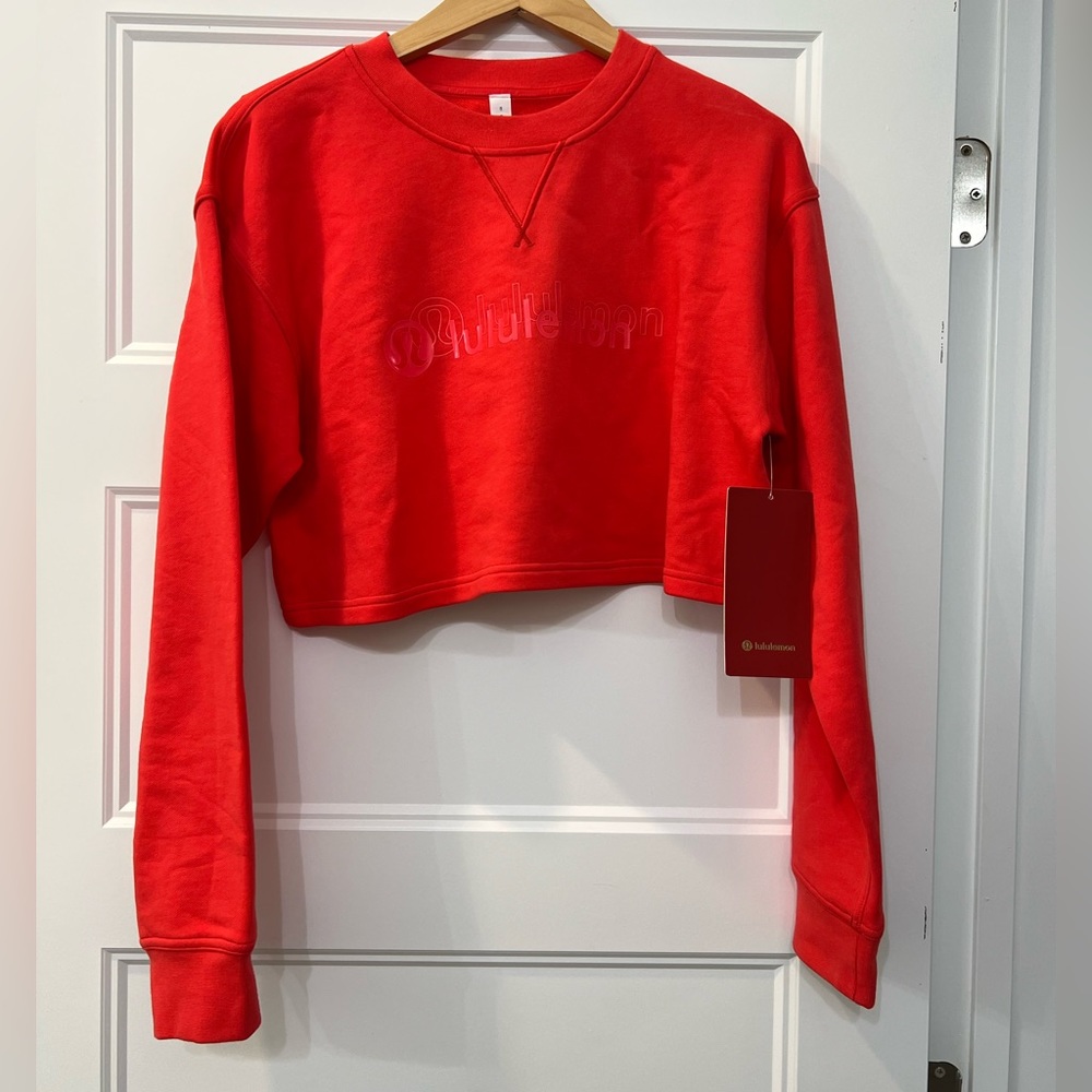 Lululemon all yours cropped graphic crew *LNY size 8